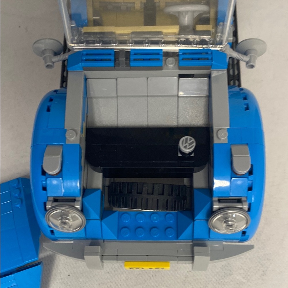 Lego Creator Expert Volkswagen Beetle 10252 Retired - Picture 3 of 7